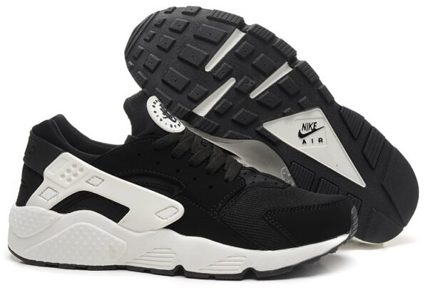 Nike Huarache черные с белым (35-45)