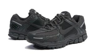 Nike Zoom Vomero 5 черные с сеткой мужские-женские(40-44)